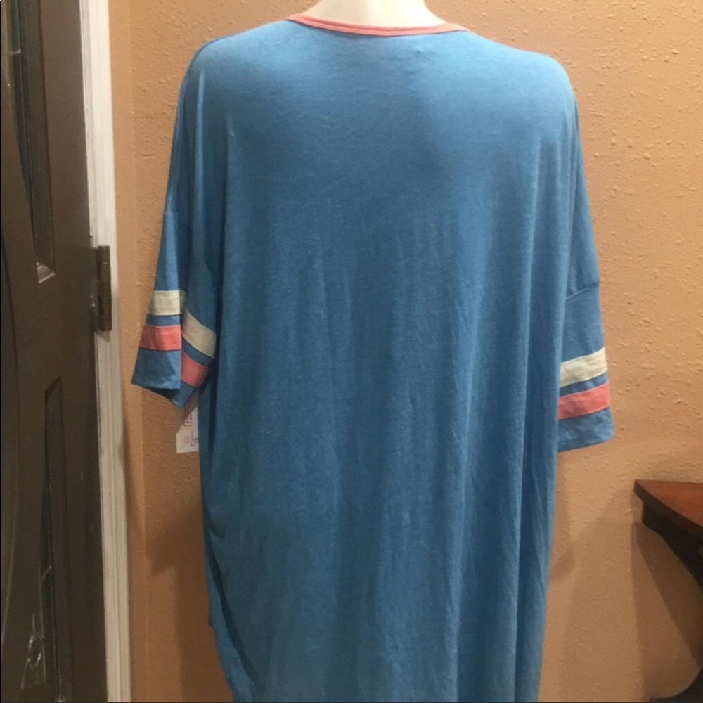 NWT LULAROE IRMA TOP - Picture 4 of 4